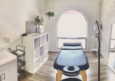 Curl Corner Studio Suites Studio 1