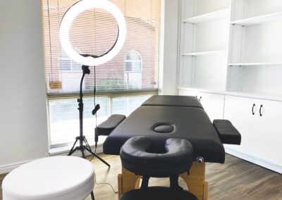 Curl Corner Studio Suites Studio 8